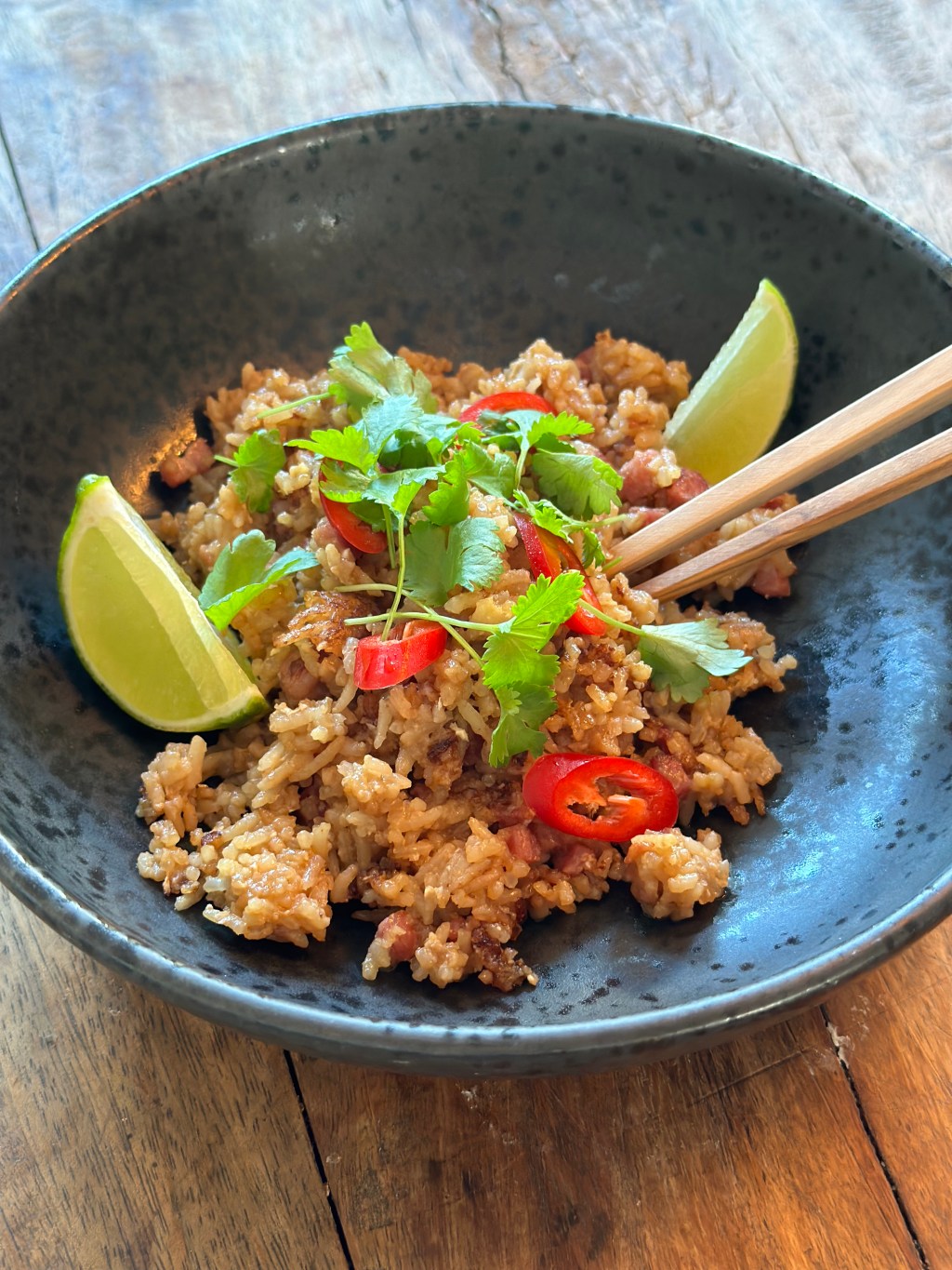 Stegte ris med&nbsp;bacon