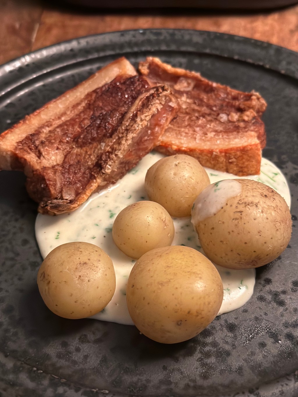 Stegt flæsk med persillesovs i airfryer