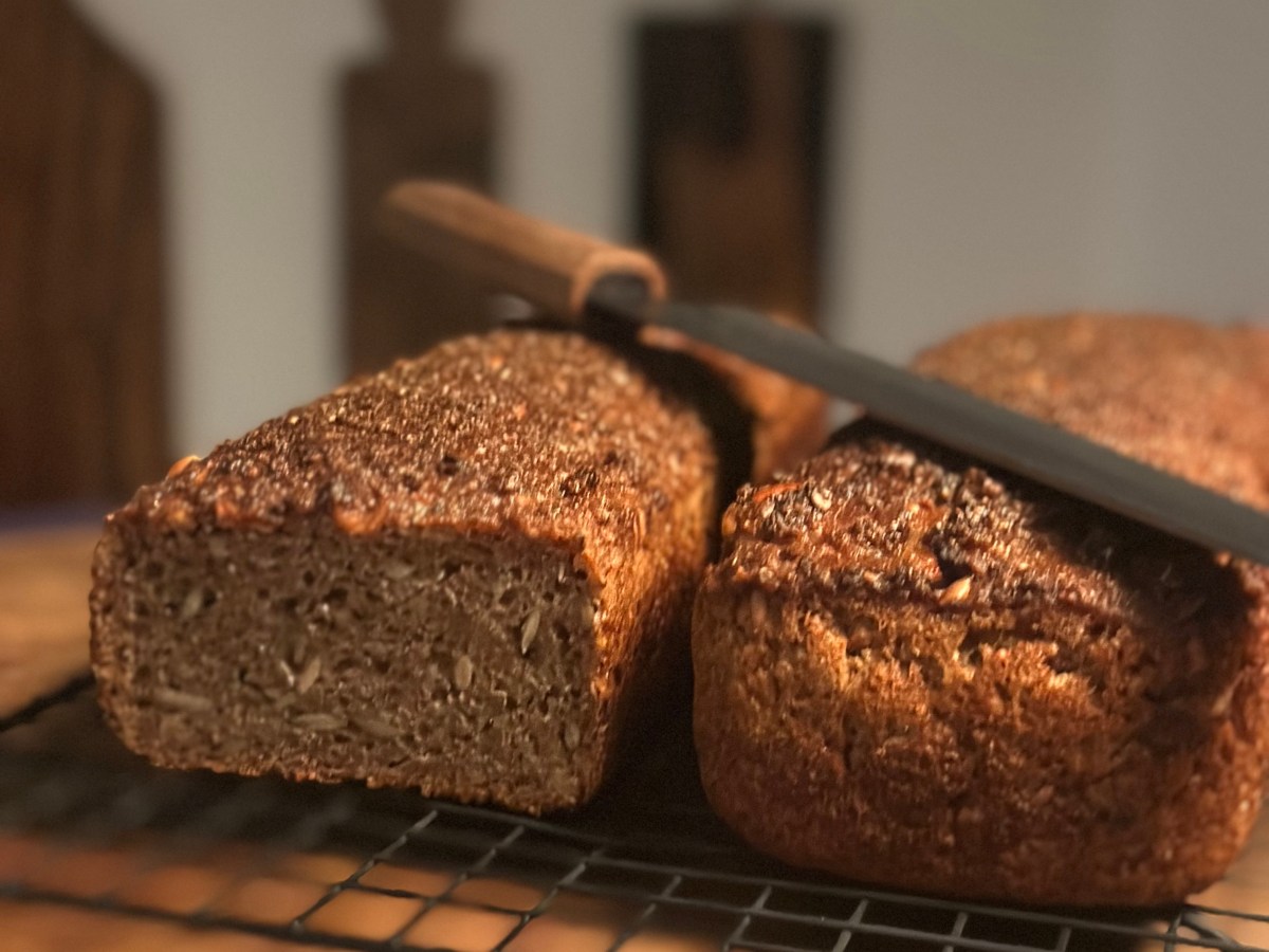 Hjemmebagt Rugbrød