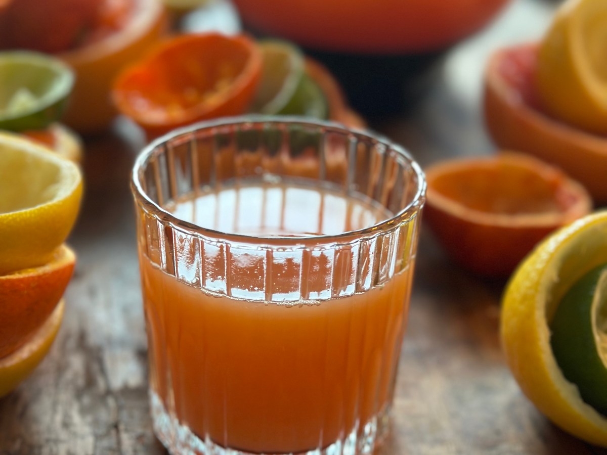 Friskpresset juice af&nbsp;citrusfrugter