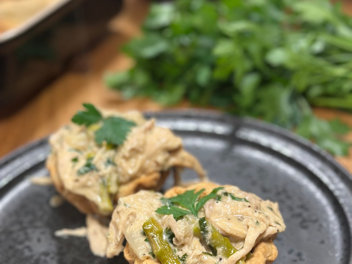 Tarteletter med kylling og&nbsp;asparges