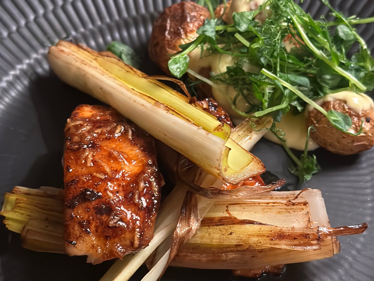 Asiatisk inspireret laks med yuzu&nbsp;hollandaise