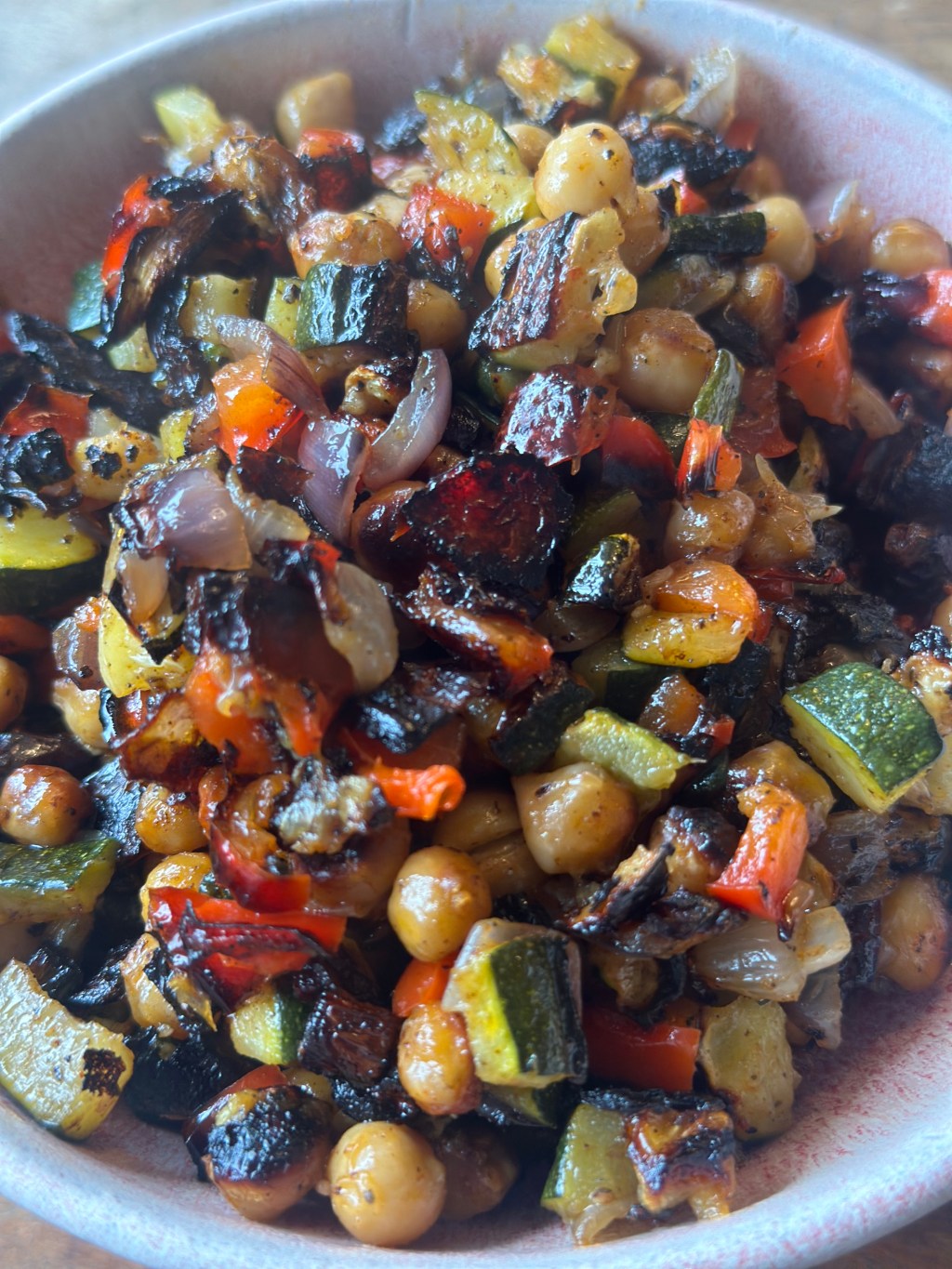 Kikærte salat med&nbsp;zucchini