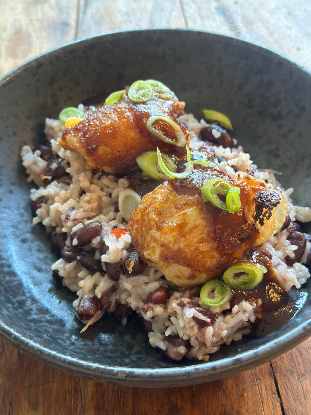 Jamaican Jerk Chicken med Rice&nbsp;Peas