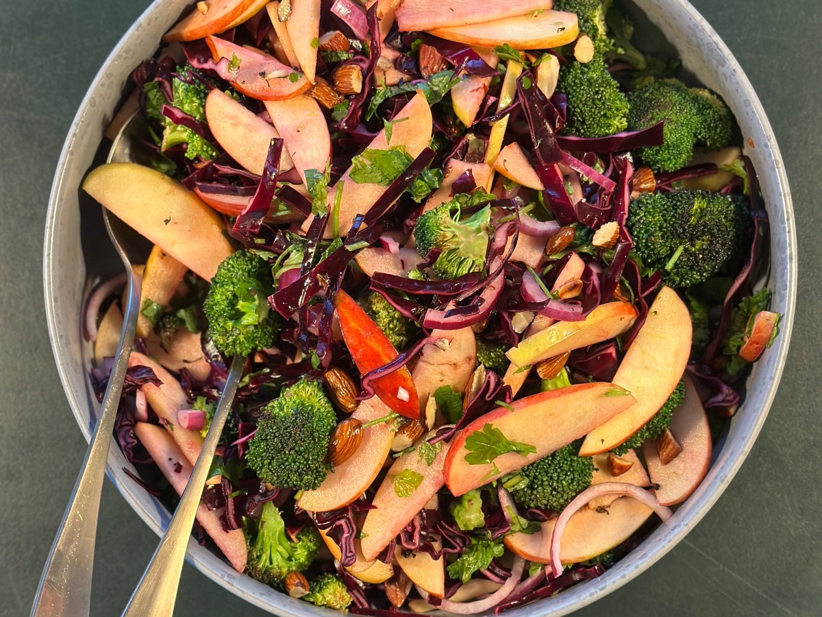 Vintersalat med rødkål og&nbsp;broccoli