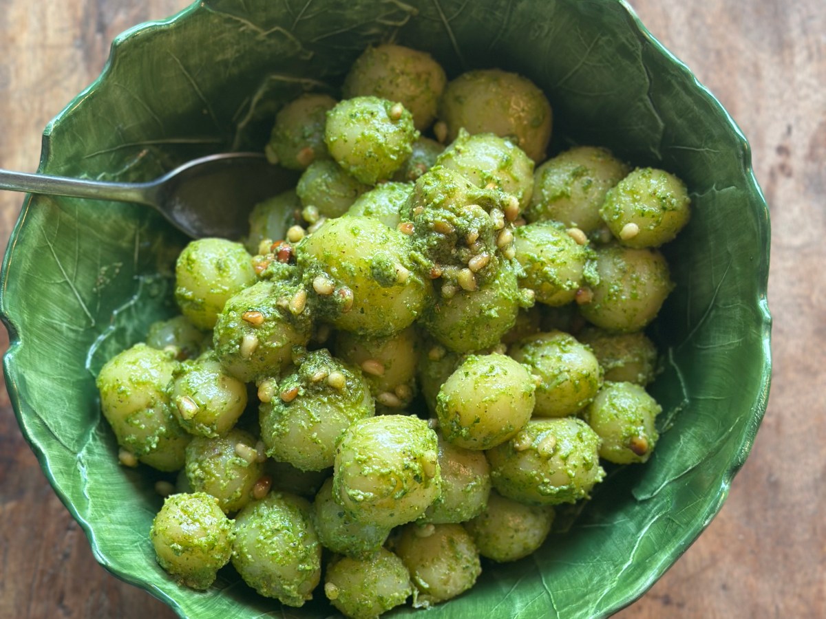 Sund Kartoffelsalat med&nbsp;Persillepesto